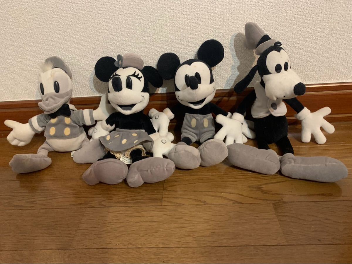 Disney ミッキーミニードナルド ぬいぐるみ まとめ売り 8体セット 稀少 2025年最新】Yahoo!オークション -ドナルド ぬいぐるみの中古品