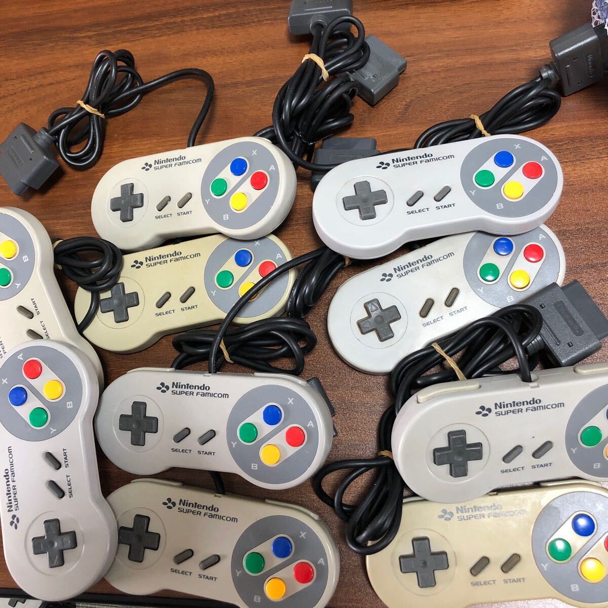 【送料込・動作確認済】スーパーファミコン　ソフト8本　予備コントローラー等 ニンテンドスーパーファミコン HVC-002 コントローラー☆ 動作