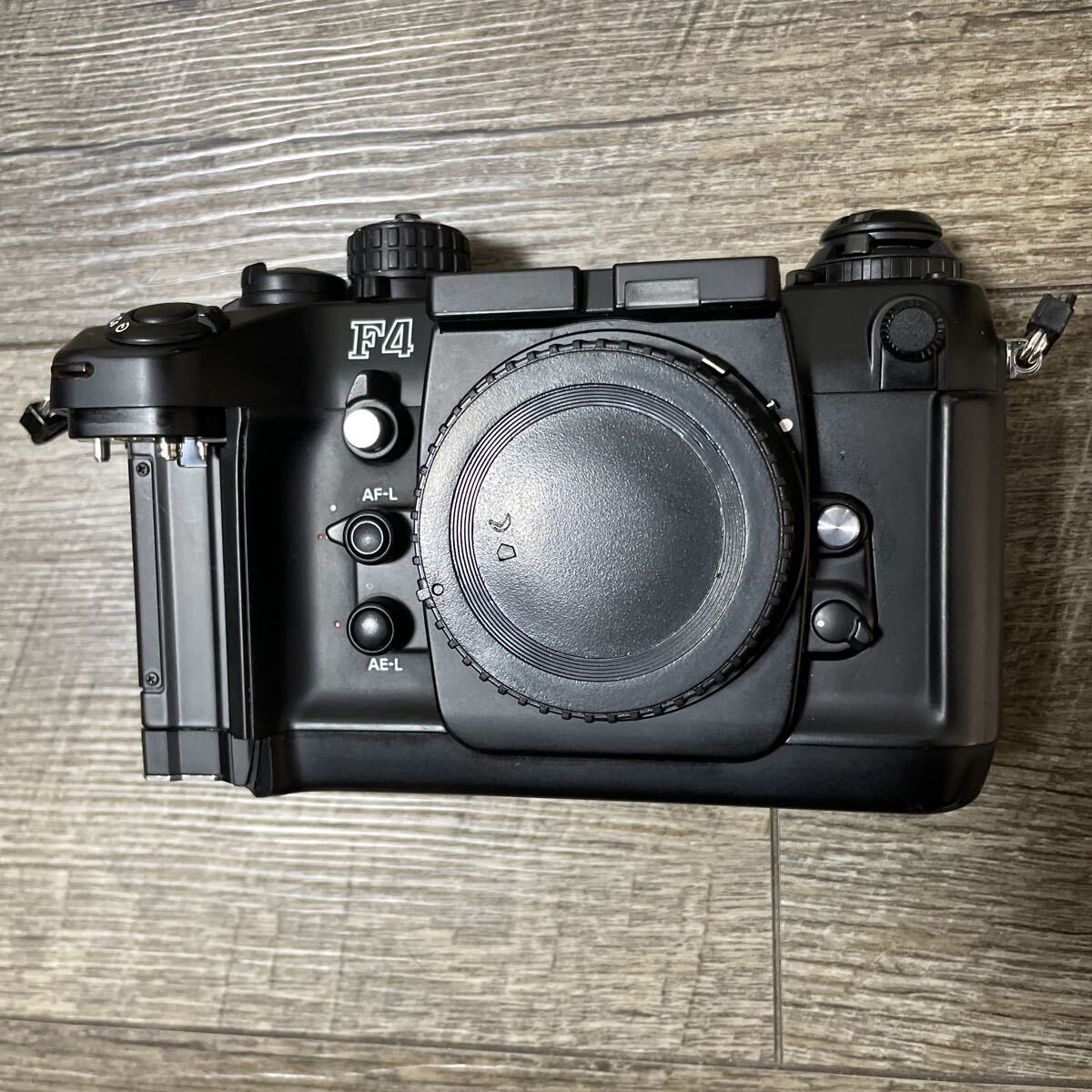 Nikon F4 一眼レフカメラ AF Nikkor 50mm 現状品 Yahoo!オークション -「ニコンf4」(フィルムカメラ) (カメラ