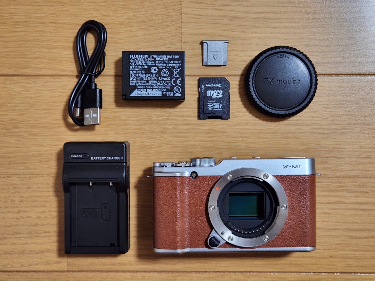 ★実用美品★ FUJIFILM フジフイルム X-M1 付属品充実♪ Yahoo!オークション -「fujifilm x-m1」の落札相場・落札価格