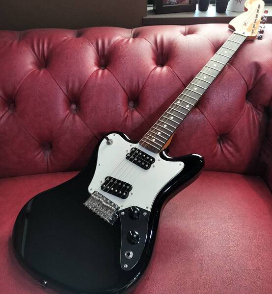 Fender Made in Japan Limited Super Sonic 2021