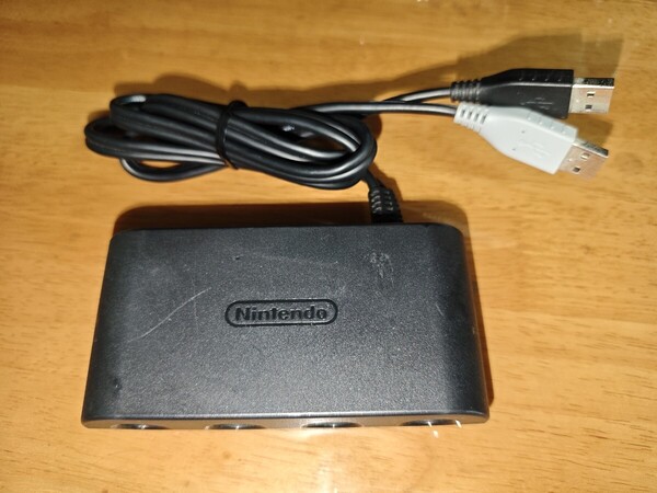 中古 送料無料 任天堂 Switch WUP-028 ゲームキューブコントローラー接続タップ Nintendo