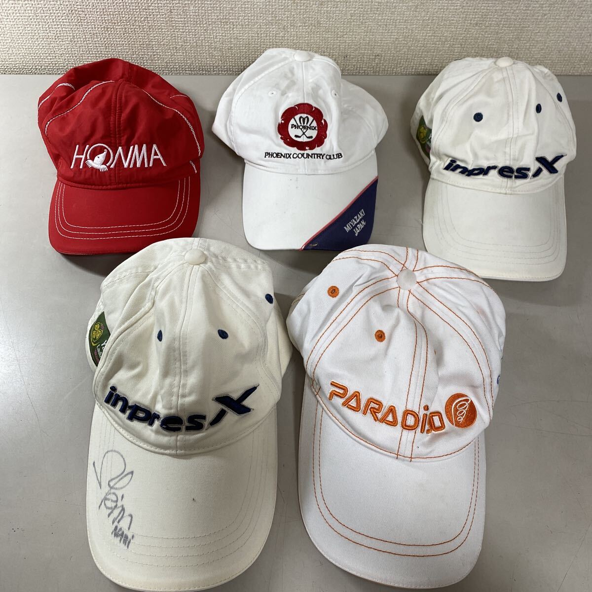 Yahoo!オークション -「サイン入りキャップ」(ウエア（男性用