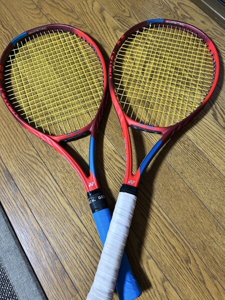 中古テニスラケット2本 2021年モデル YONEX V CORE98 YONEX V CORE100 グリップサイズ2