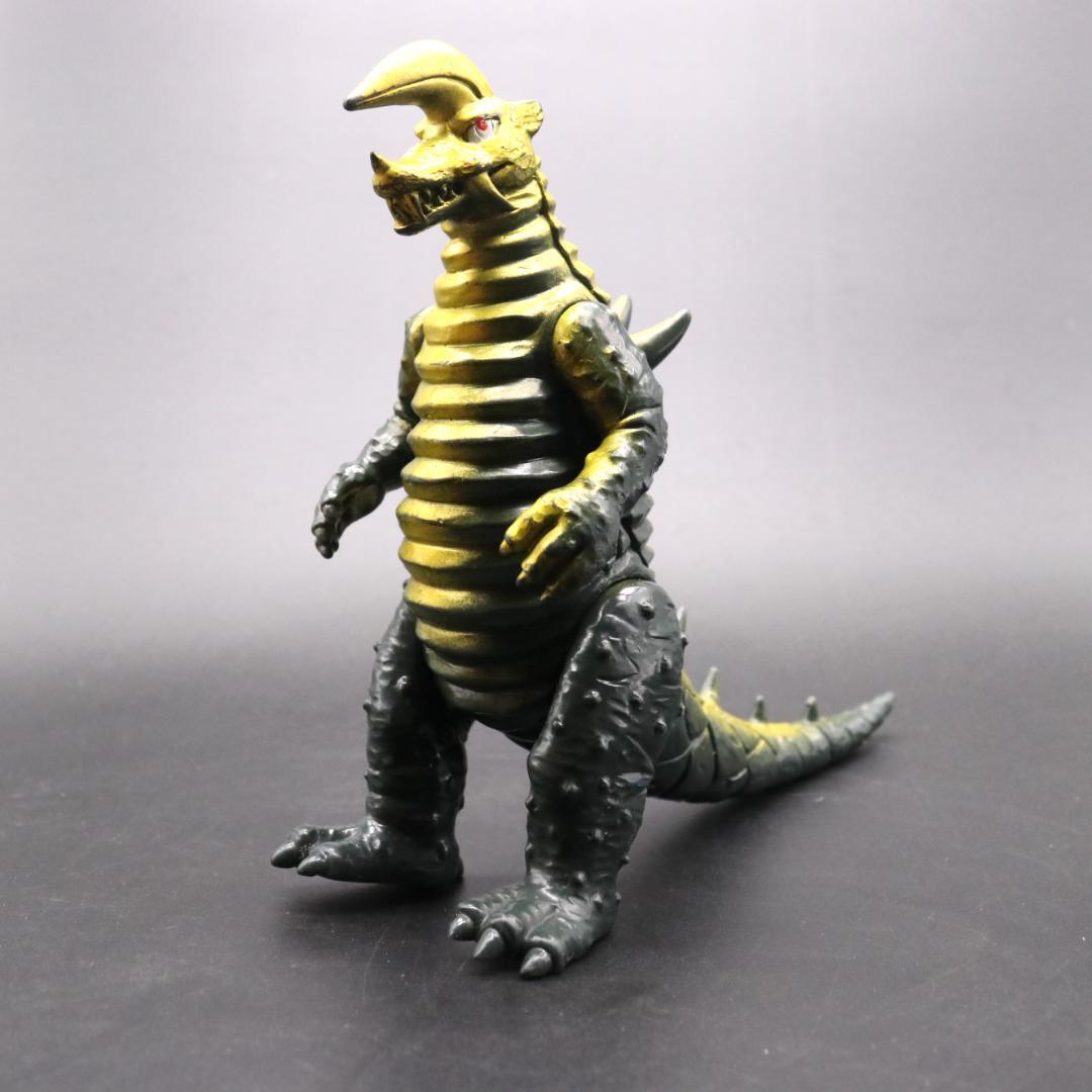 ウルトラ怪獣ソフビ　パワードゴモラ　リペイント完成品 ウルトラ怪獣ソフビ パワードゴモラ リペイント完成品 2025年