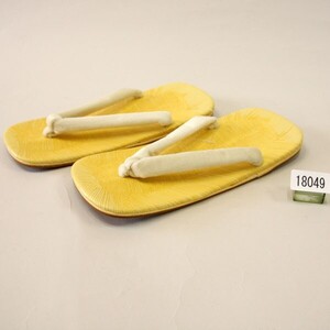雪駄 男性用 無地 白鼻緒 25cm 26cm 27cm 28cm Sサイズ Mサイズ Lサイズ LLサイズ フリーサイズ 和装 新品(株)安田屋 NO18049-02