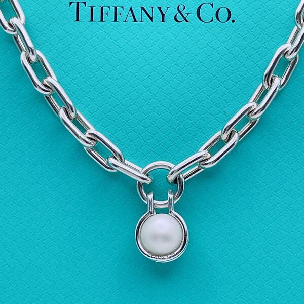 Tiffany & Co. ネックレス ハードウェア パール ロング ラップ