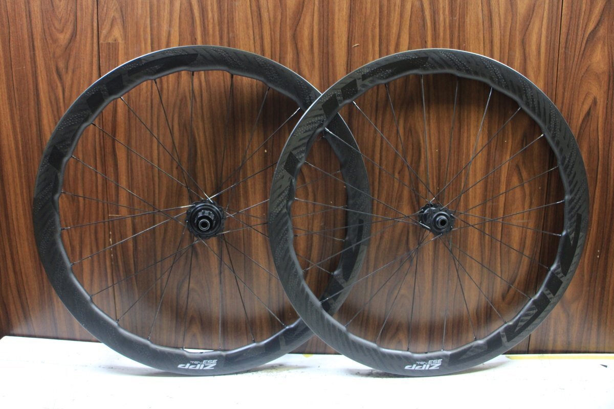 ZIPP カーボンホイール セット 激安 ビンテージ 希少 ZIPP 400 650CTU カーボンホイールセット - メルカリ