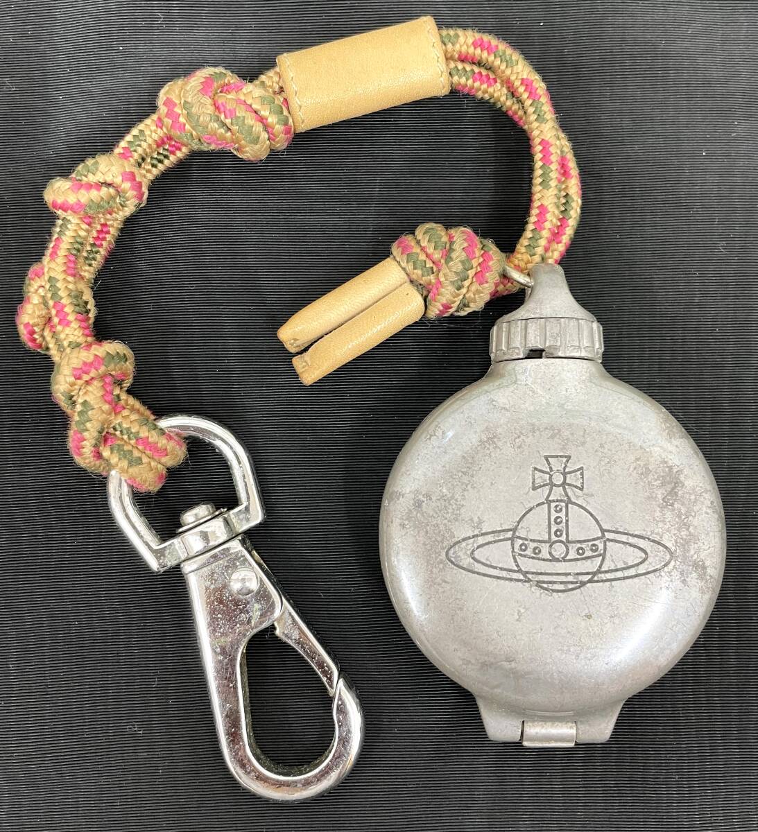 Yahoo!オークション -「ヴィヴィアン携帯灰皿」の落札相場・落札価格