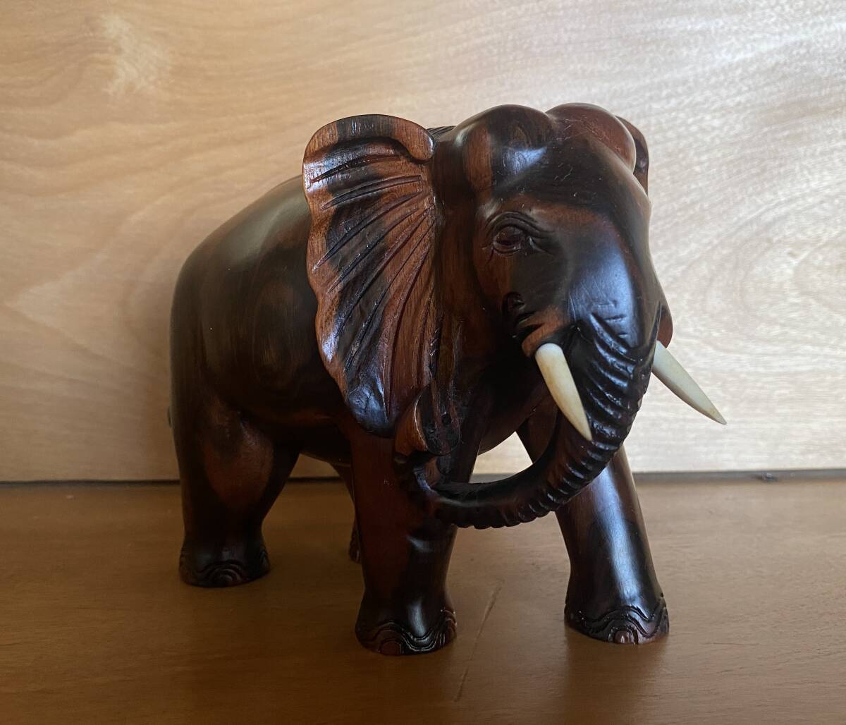 像⭐️象 置き物 オブジェ 縁起 骨董 金属工芸品 伝統工芸品 昭和レトロ 金属製 2025年最新】Yahoo!オークション -木彫 象(アンティーク