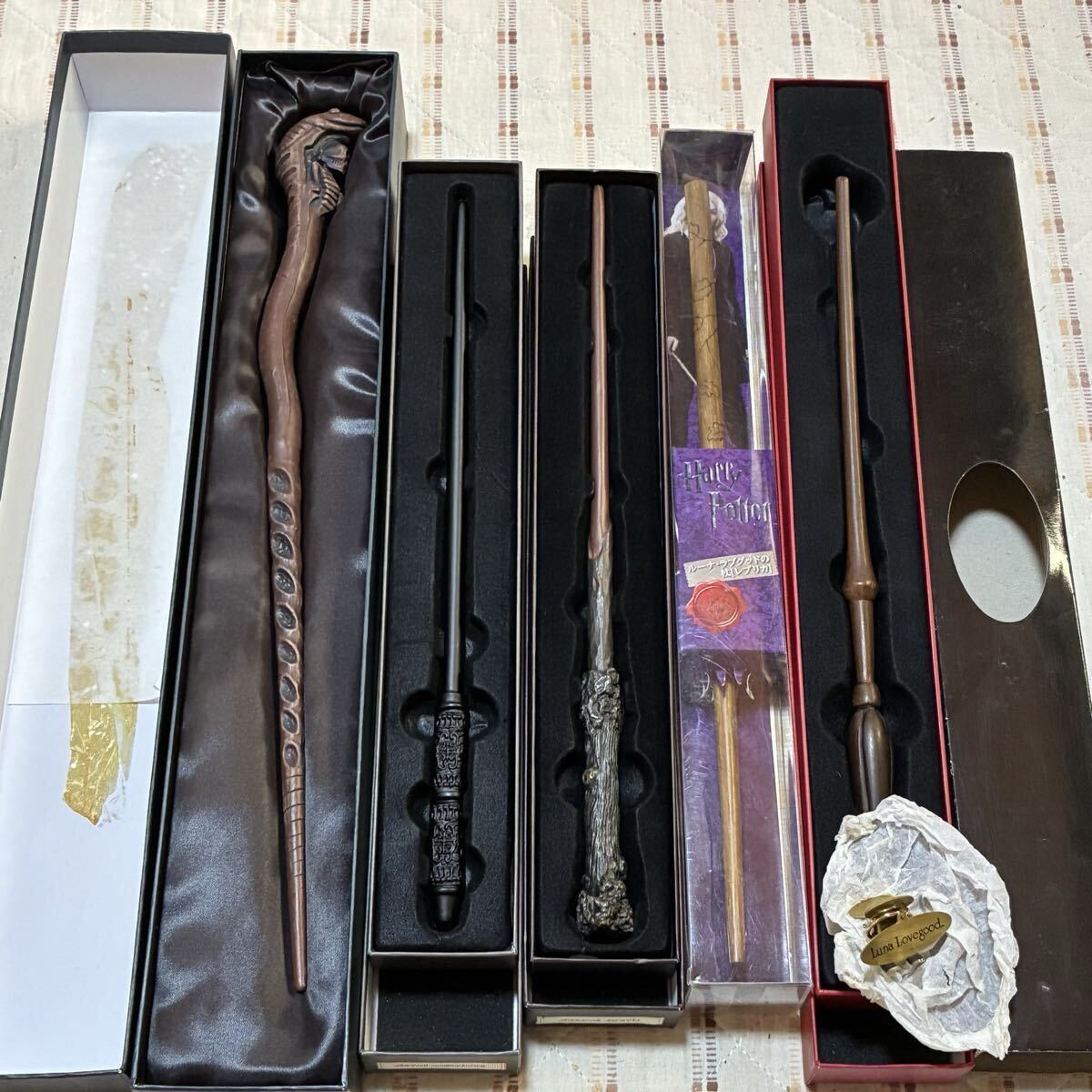 USJ ハリーポッター魔法の杖 美品 セット売り Yahoo!オークション -「ハリポタ 杖 usj」の落札相場・落札価格