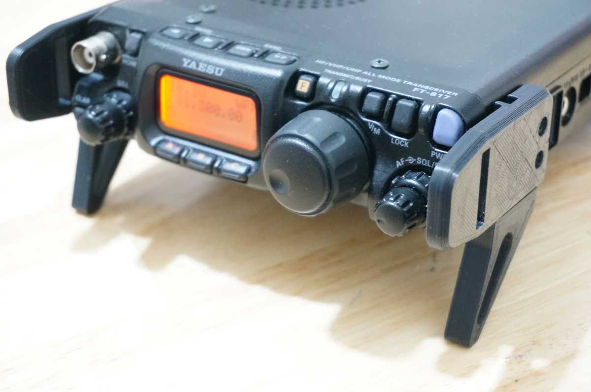 YAESU FT-817 〈八重洲無線〉 FT-817/FT-818用 エスコート スタンド付き 移動運用 ヤエス
