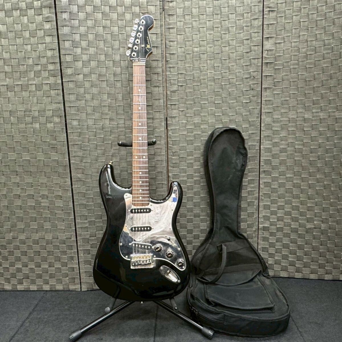 Mavis / Stratocaster ギター 中古　スタンド付き 2022030002197_1-300x300.jpg