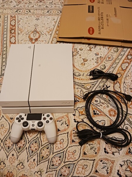 ps4 cuh-1200A 本体一式 動作確認済み 送料無料 グレイシャーホワイト SONY