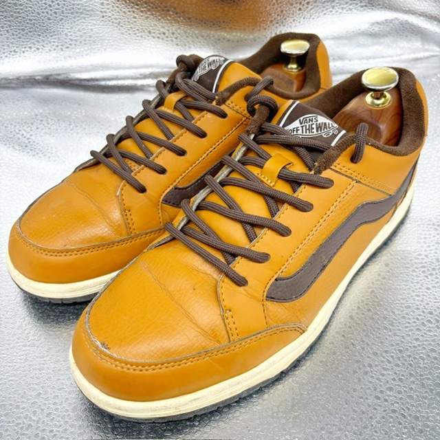 希少　VANS ブーツ セール】VANS VARSITY スケートミッド リイシュー ブローグ / LX