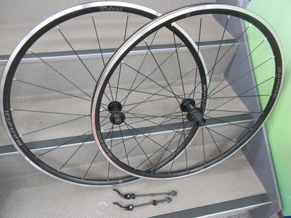 700Cホイール 前後セット ALEXRIMS・BAR201 シマノ11速対応 未使用品