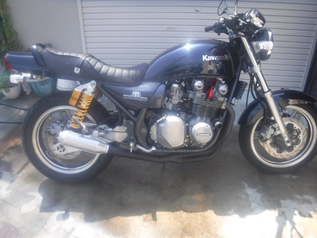 カワサキ　ゼファー750取外し　外装セット　塗装後未使用　中古 カワサキゼファー750取外し外装セット塗装後未使用中古