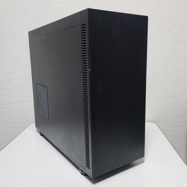 【送料無料】Thermaltake Suppressor F51 ミドルタワー型PCケース(ATX)