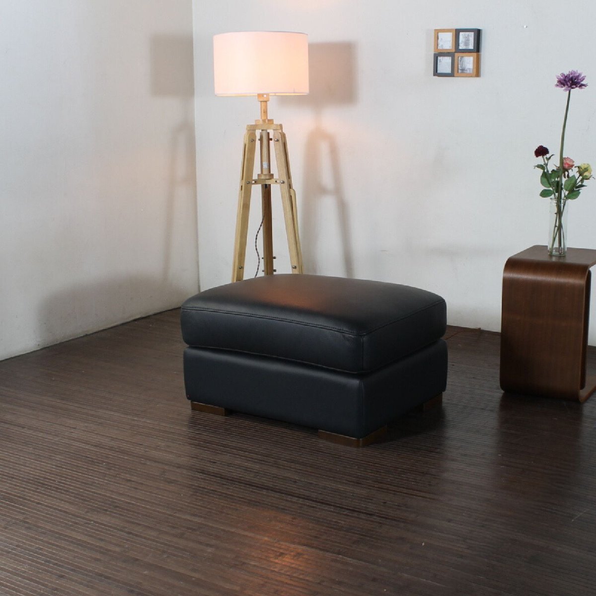 展示品　定価110万　フレックスフォルム　本革　スツール　オットマン　モダン 展示品定価110万フレックスフォルム本革スツールオットマンモダン