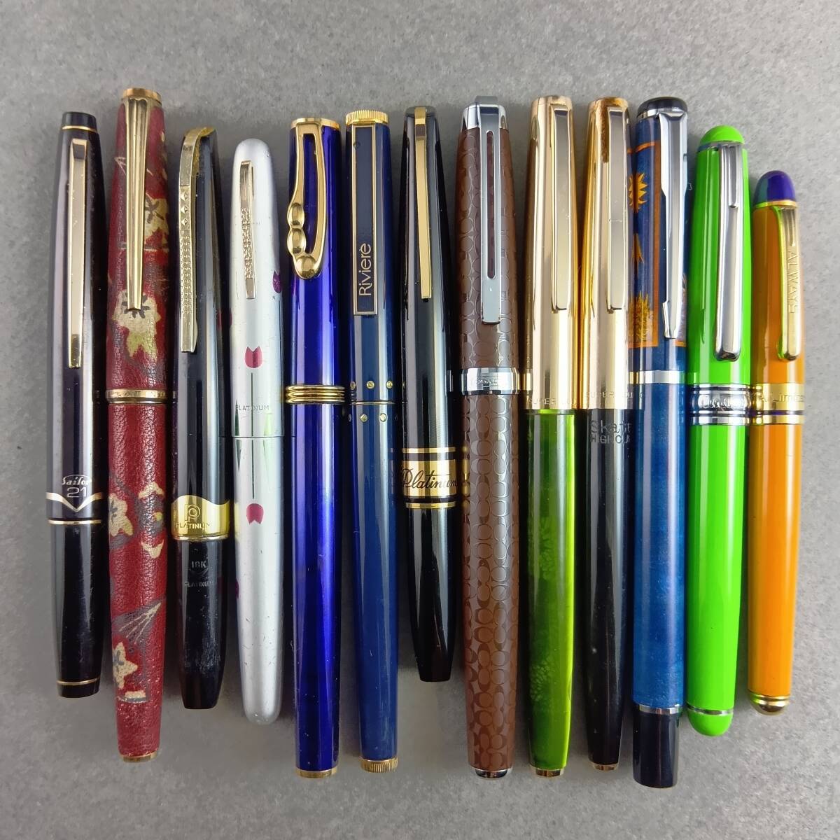 PLATINUM プラチナ 万年筆 18K 刻印 K18 ピンク レトロ 中古品 PLATINUM プラチナ 万年筆 18K 刻印 K18 ピンク レトロ 中古品