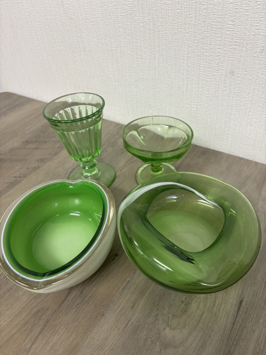 ガラス製油壺　明治　大正　昭和　8点まとめて 明治時代頃・和ガラス・椿・香油瓶・h17cm | Kaki,Japaneseglass