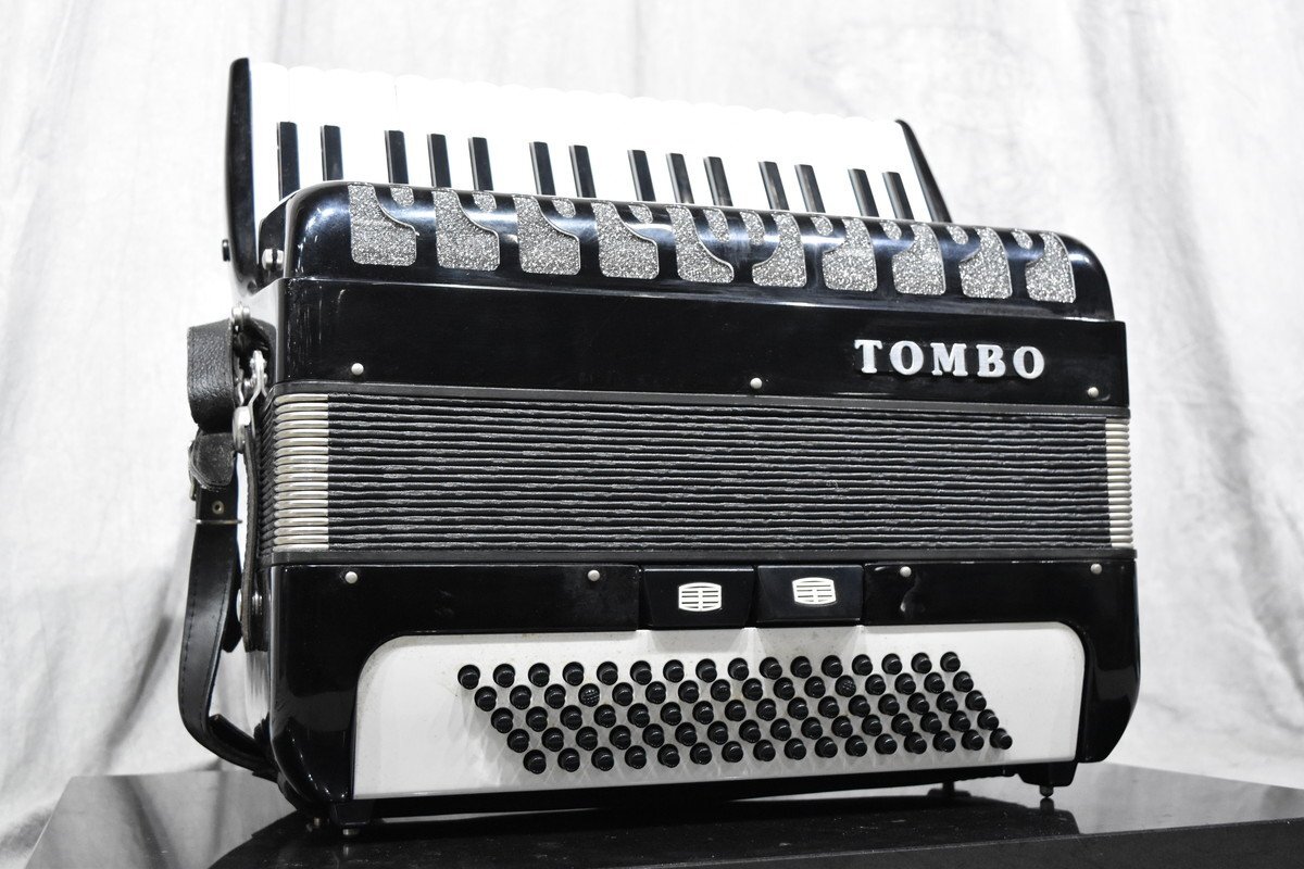 【新品未使用】【匿名発送】TOMBO  アルトアコーディオン　ケース付き 希少品】TOMBO アコーディオン T120D 鍵盤楽器 ハードケース付き
