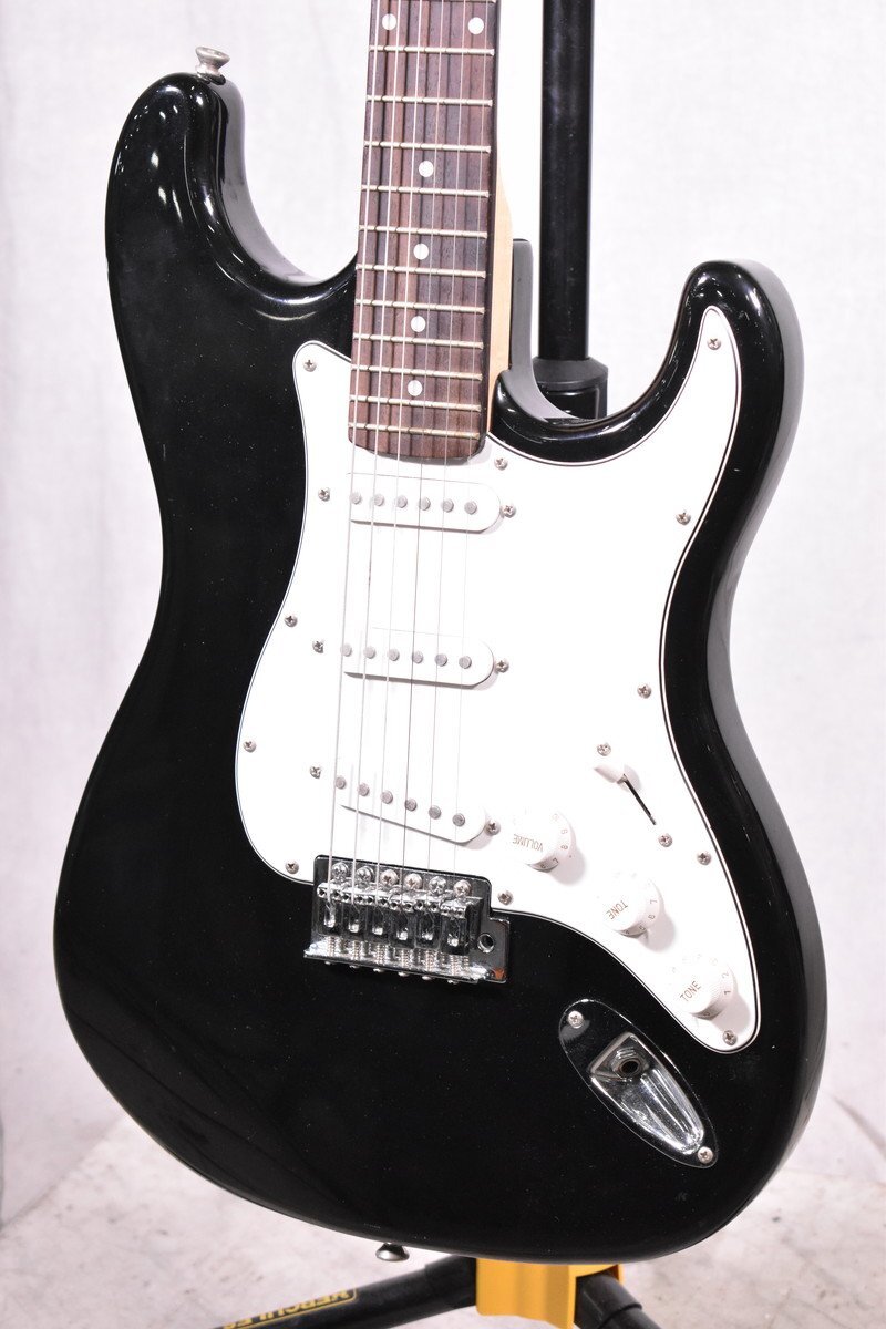 【Vision】ストラトタイプ・エレキギター Vision ストラトタイプ ホワイト : ぎたろうの安ギター伝説