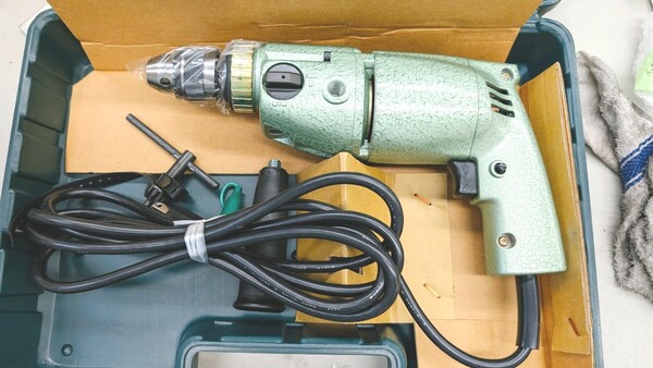 未使用品 振動ドリル 日立工機 10mm V-10B