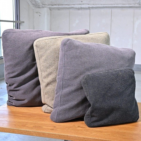 ⭐︎コモ　cassinaクッション2個セット Yahoo!オークション -「cassina カッシーナ クッション」の落札