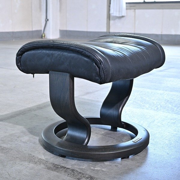 ノルウェー製◾️ Ekornes エコーネス 本革レザー張り スツール オットマン ノルウェー製◾️ Ekornes エコーネス 本革レザー張り スツール