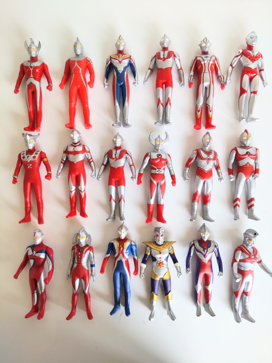 珍品【パチ物レトロ】■ 未開封 ウルトラマン系 5体セット フィギュア/ レトロ 2025年最新】Yahoo!オークション -ウルトラマン フィギュア
