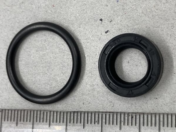 ホンダ ライブ ディオ DIO AF34 AF35 オイルポンプ オイルシールSET 縦型エンジン オーバーホール 画像付き作業手順 レストア