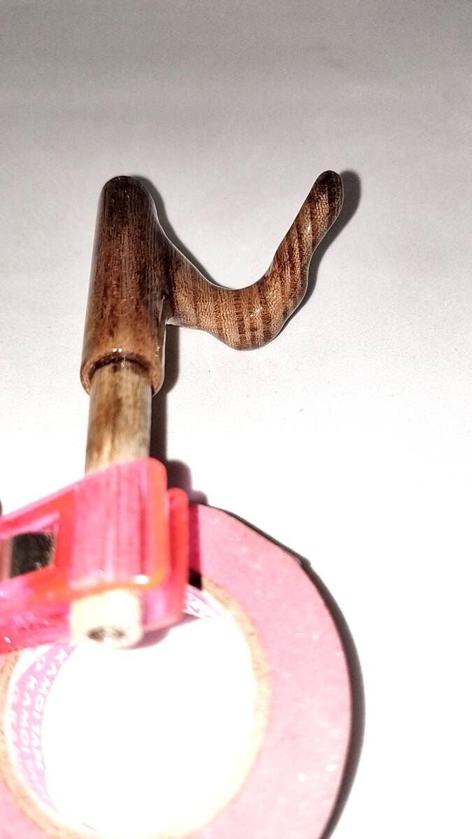 ヘラブナ釣り★極希少材・杜松根弓型万力★竿枕★208一点物 Yahoo!オークション -「へらぶな 竿枕」の落札相場・落札価格