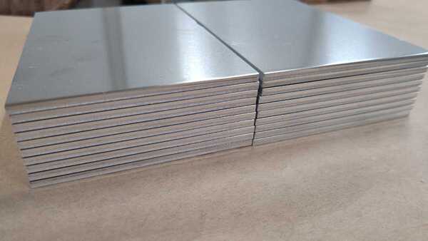 アルミ板 A5052 120×80×3.0t 30枚 DIY ハンドメイド 工作
