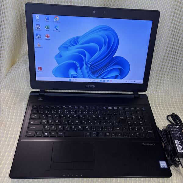 EPSON ENDEAVOR NJ4300 第8世代Core i3 8145U メモリー8GB 新品SS256GB Webカメラ Windows11 (24H2)Office2021 テンキー
