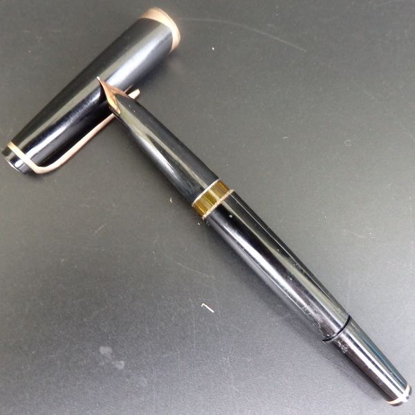montblanc モンブラン 万年筆　No.12 グレー モンブラン 万年筆 マイスターシュテュック No.12 ブラック