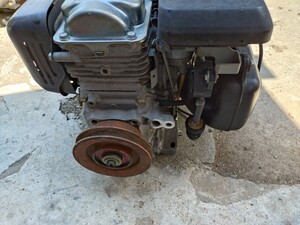 ホンダ 4サイクル エンジン 4馬力 中古 実働品 遠心クラッチプーリー付き プレートコンパクター等に