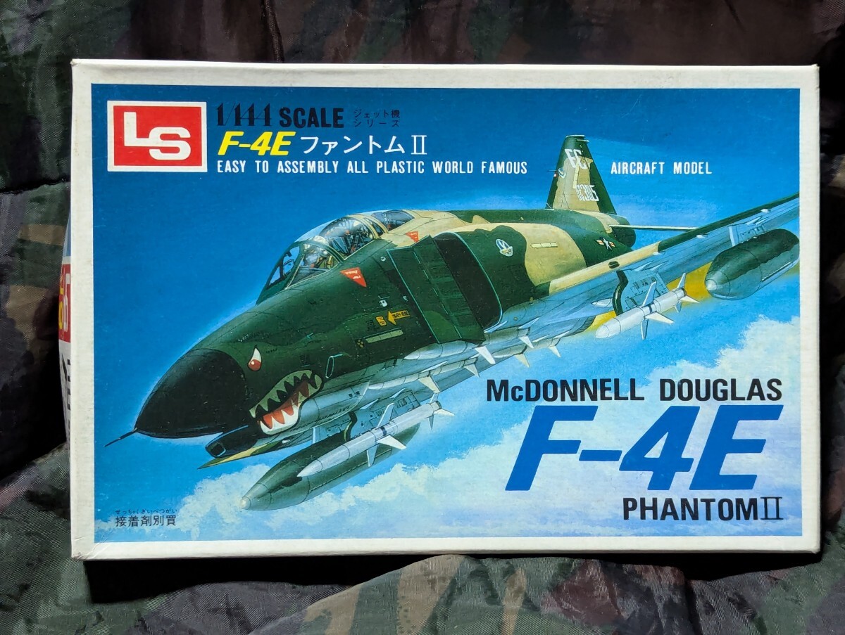 実物　希少　F-4E ファントム/偵察型　ビューファインダー保護カバー　ジャンク 実物 希少 F-4E ファントム/偵察型 ビューファインダー保護