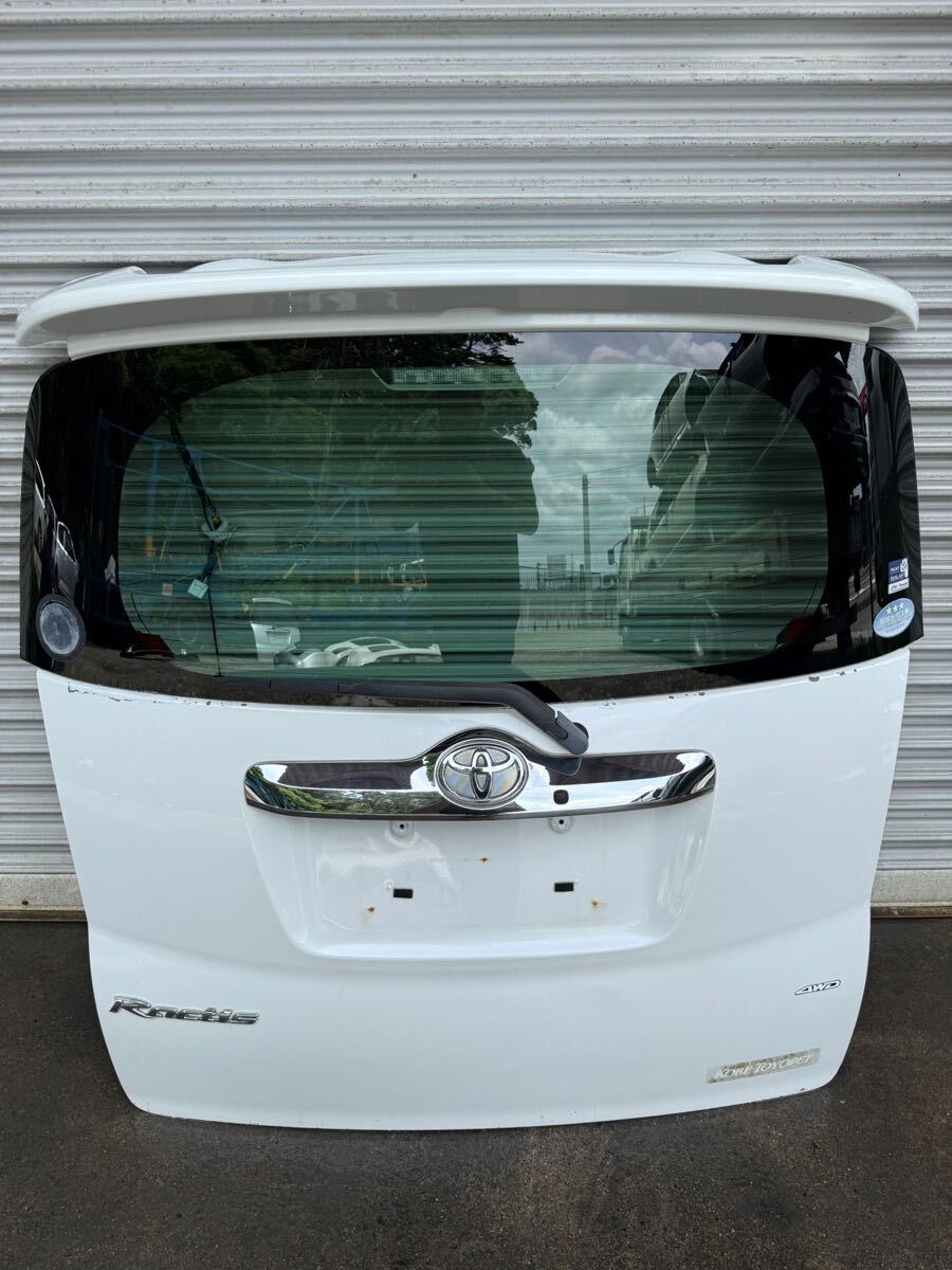 【棚T横】 ラクティス NCP100 NCP105 バックドア リアゲート　スポイラー付 H17年 ラクティス NCP100 バックドア リアゲート 黒 209 67005-52840