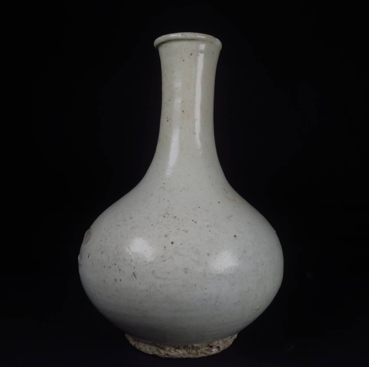 白磁　火消壺　蓋付き　伊万里　瀬戸　花器　赤本五郎　骨董品　李朝　アンティーク 李朝 白磁丸壺（1392–1897CE） | 入蘆花（ロカニイル）