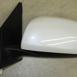 全国送料無料!トヨタ RAV4(ACA31W)前期純正ドアミラー 左側(助手席側)のみ中古品 実動車外し品との事! パールホワイト Murakami 8392