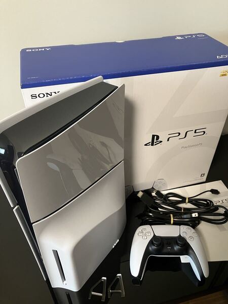 中古美品 PlayStation5 PS5 プレイステーション5 SONY ディスクドライブ搭載モデル CFI-2000 A01