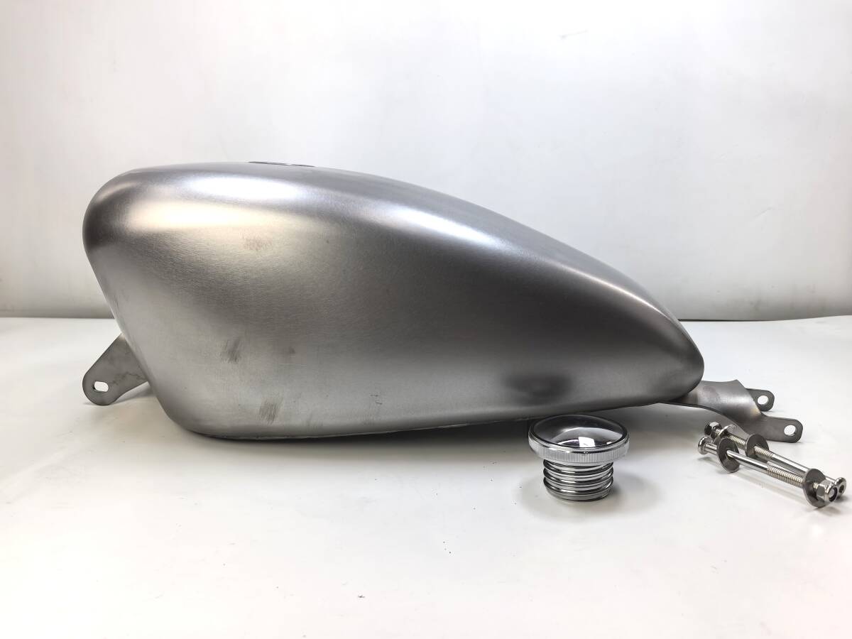 2010年XL883L純正タンク 2025年最新】Yahoo!オークション -xl883l タンクの中古品・新品
