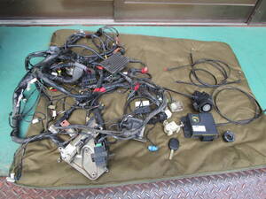 Подержанные PIAGGIO PIAGGIO MP3 ie 250 Ключ, ключ, жгут, CDI, реле, ключ, электрические части, для частей или ремонта.