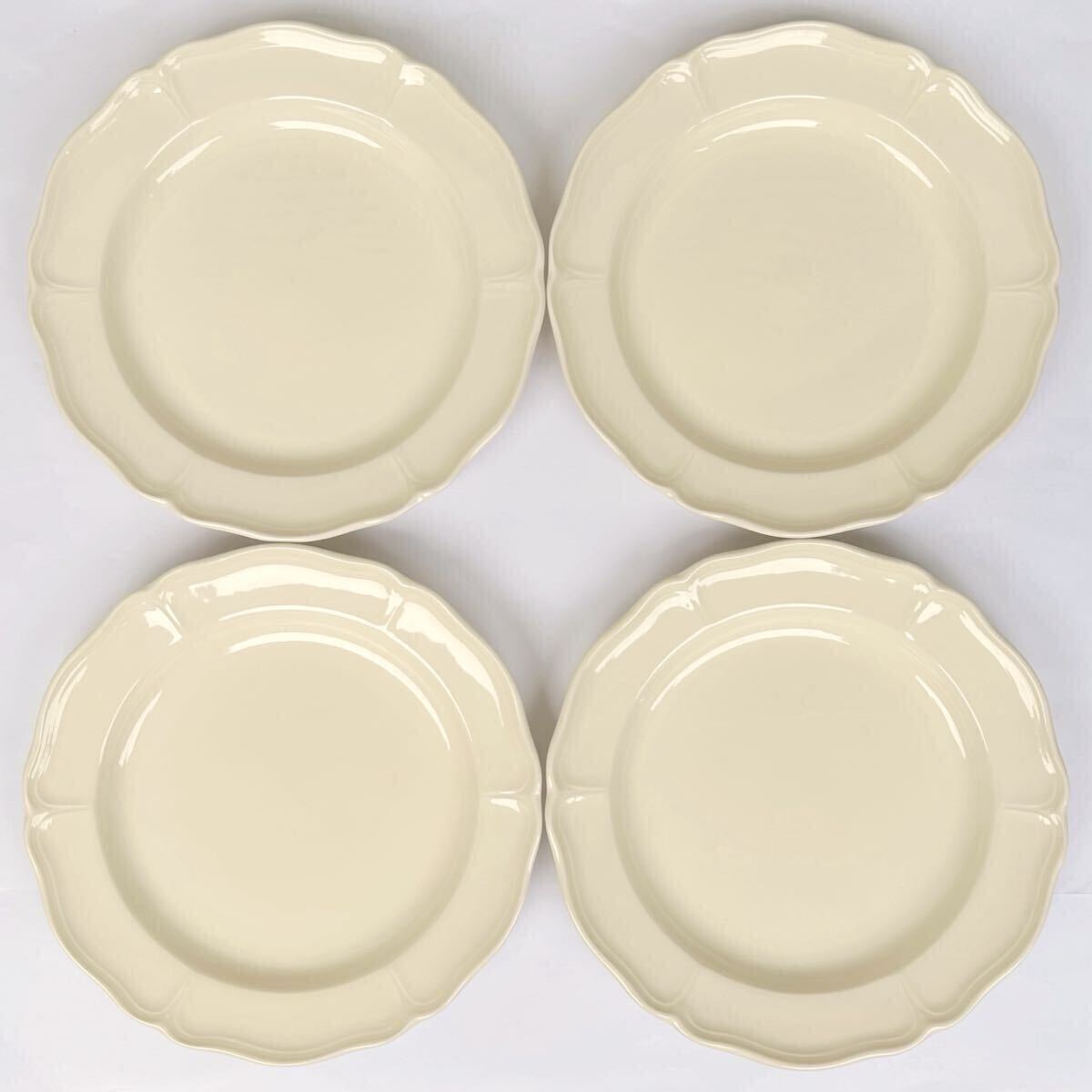 未使用品　ウェッジウッド クィーンズウェア　花リム　クイーンズプレーン　黒壺 未使用品 ウェッジウッド クィーンズウェア 花リム クイーンズ