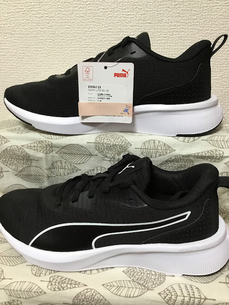 ◎新品 送料込◆23.5 プーマ PUMA スニーカー 黒×白 04◆0727