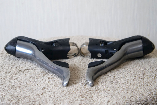 シマノ 105 STIレバー 2x10 ST 5600 2速 3速 10速 Shimano コンポ 変速機 シフター シフトレバー