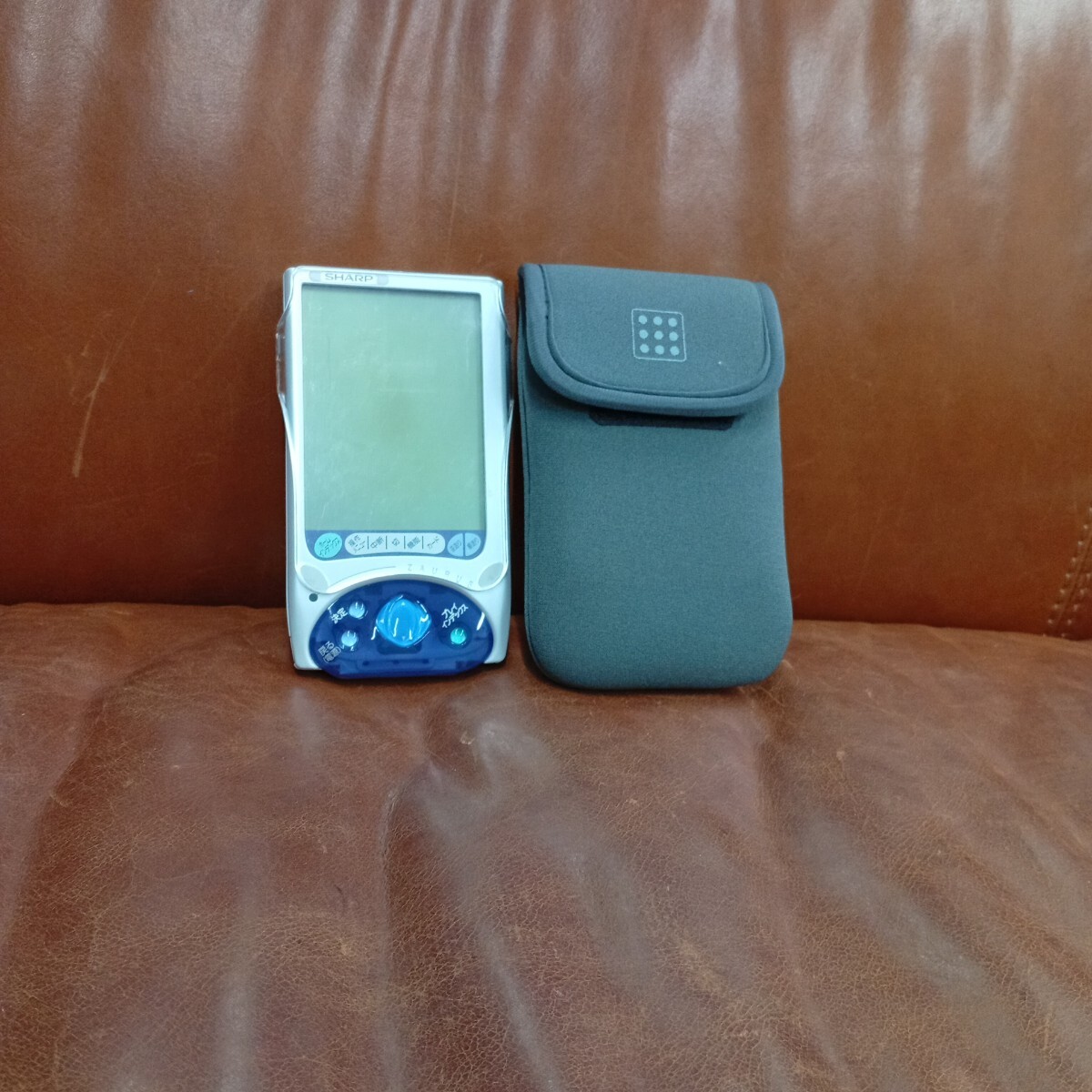 SHARP Zaurus igeti MI-P10-S　(起動確認済み) Yahoo!オークション -「sharp zaurus mi」の落札相場・落札価格