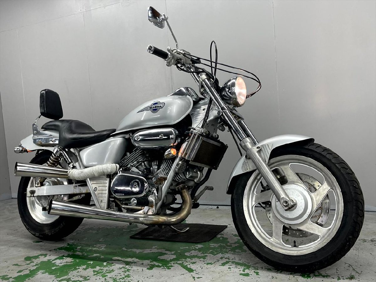 2025年最新】ホンダ マグナ250(Honda Magna250)のオートバイ車体