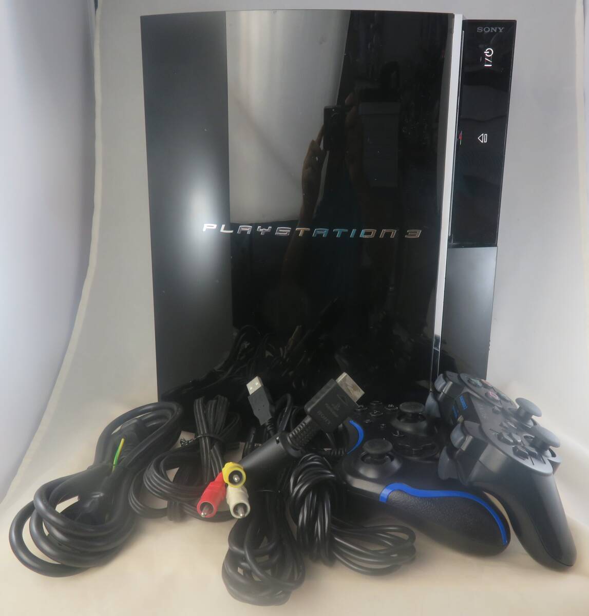 中古品 ゲーム プレイステーション3 PS3本体 CECHA00 ブラック 動作品 コントローラー 周辺機器付き PS3 初期型/CECHA00/Blu-ray Disk動作確認済み/PS2ソフト起動